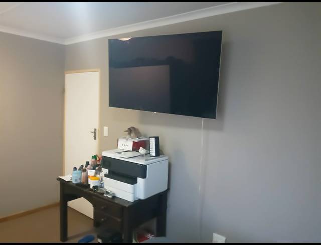 3 BEDROOM HOUSE FOR SALE IN WINDMILL PARK